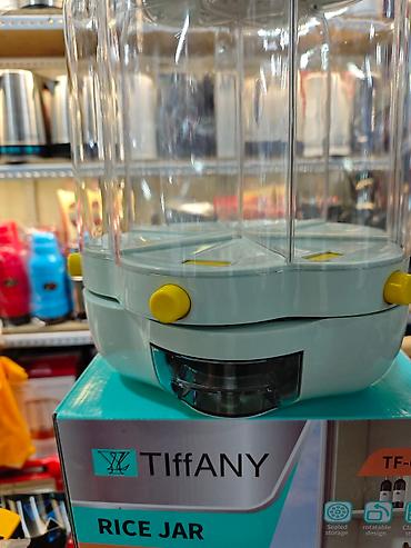 Пищевые контейнеры и ланч-боксы: Пищевой контейнер, цвет - Зеленый, Платная доставка — 7