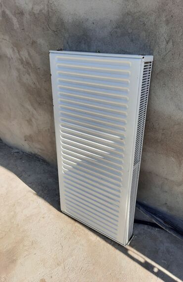 radiatir: İşlənmiş Panel Radiator Ünvandan götürmə
