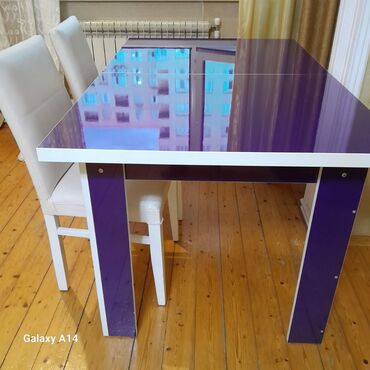 kuxna masası: Acılan masa. 6 əded oturacagı ilə birgə əla vəziyyətdedi. 330