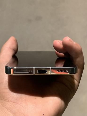 Xiaomi, 13, Б/у, 256 ГБ, цвет - Белый, 2 SIM