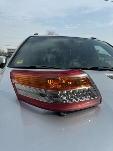 жалал абад машина базар: Айнек Арткы Toyota, 2010 г., Колдонулган, Оригинал