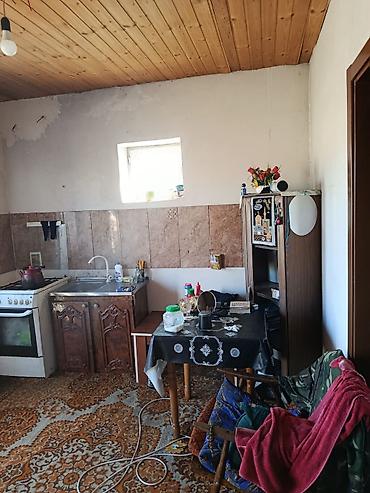ev alqi: Binə 3 otaqlı, 50 kv. m, Kredit yoxdur, Orta təmir — 10