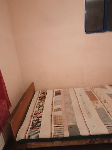 otaq studiya: Kirayə otaq təqdim olunur. Otaq sadə və istifadəyə yararlı şəkildə — 1