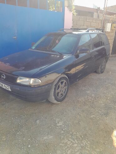 Opel: Opel Astra: 1.8 l | 1995 il Universal — 11