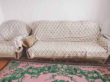 декоративные подушки на диван: Цвет - Бежевый