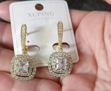 бабочки для декора: Xanım üçün zərif görünüşlü, qaralmayan, rəngi dəyişməyən, xuping