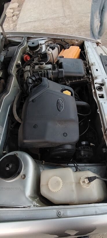 VAZ (LADA): Avtomobil: Lada Samara (VAZ 2114/2115 seriyası – ön görünüş və loqo — 2