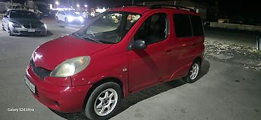 Toyota: Toyota Yaris Verso: 2001 г., 1.3 л, Кол менен иштөөчү, Бензин, Хетчбек — 5