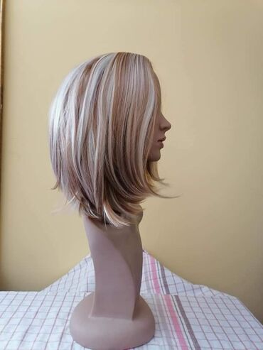 Perike i klipse: Poluorirodne perike
3500 na lalafo.rs — 13 Perike i klipse: Poluorirodne perike
3500 — 13