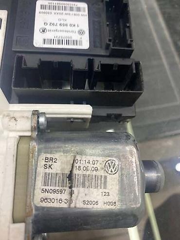 akumulator za motor: MOTORIC PODIZACA STAKLA ZA VOLKSWAGEN TIGUAN - 5N09597B | Prednji — 1