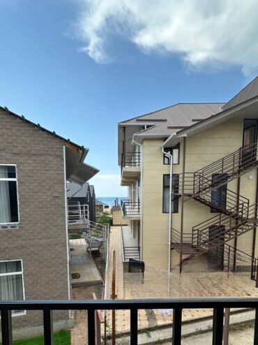 Иссык-Куль 2025: Коттедж, Rayan Hou ЦО Альбатрос, Бостери, Детская площадка, Парковка, стоянка, Охраняемая территория — 11