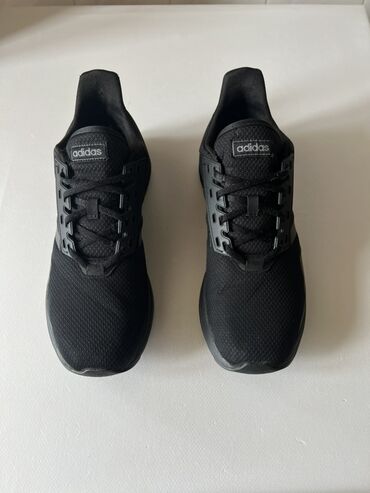 Bentley: Orijinal adidas duramo 9 modeli belə ideal vəziyyətdədir sadəcə iç
