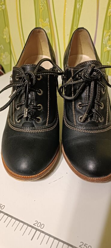 Женская обувь: Ботинки и ботильоны Polann, 39, цвет - Черный