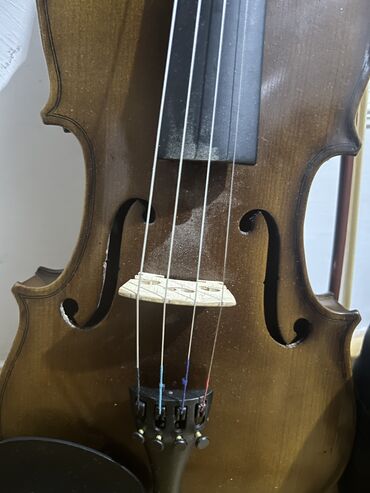 Pianolar: Riverton 3/4 skripka satılır