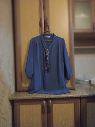 Köynək və bluzalar: Qadın üst geyimləri dəsti 1) Mavi bluz - Boş kəsim, rahat siluet - — 5