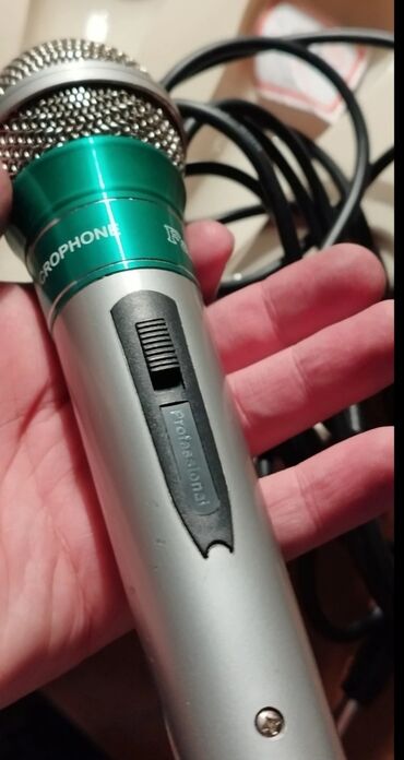 Телевизоры: Продаю телевизор и микрофон 1. Телевизор Sony trinitron Multi system at lalafo.kg — 7 Телевизоры: Продаю телевизор и микрофон 1. Телевизор Sony trinitron Multi system — 7