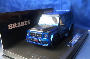 Avtomobil modelləri: Коллекционная модель Brabus 900 based on Mercedes-Benz G65 dark blue — 9