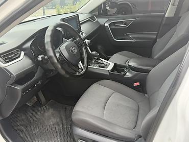 версо тайота: Toyota RAV4: 2020 г., 2.5 л, Автомат, Бензин, Кроссовер — 5