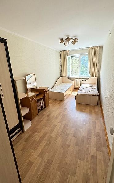 Продажа квартир: 3 комнаты, 58 м², 6 мкр 2 этаж, Косметический ремонт — 4
