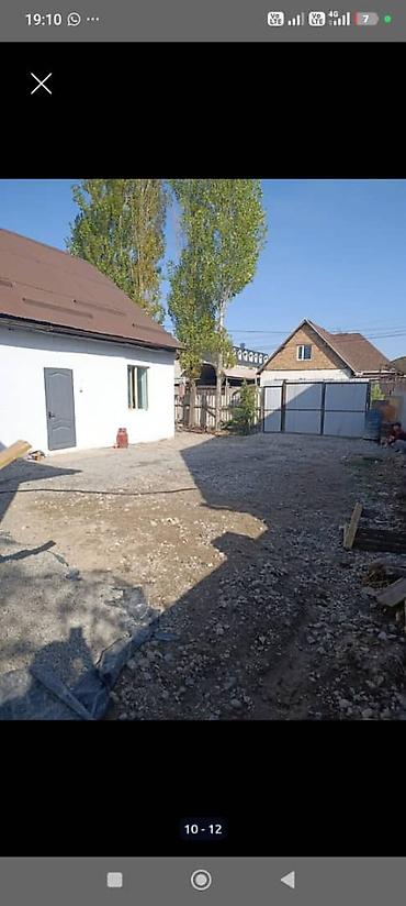 сдаю дом без хозяина: 100 м², 3 комнаты, Ак-Ордо ж/м, Семейным — 2