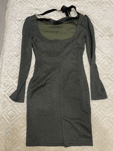 платье блестящее: Вечернее платье, Коктейльное, Короткая модель, С рукавами, Открытая спина, XS (EU 34), S (EU 36)