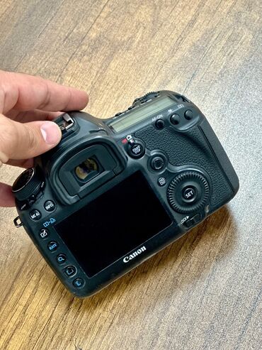 pitminutka iwlenmiw: Canon 5D Mark III Çox az işlənib. 21 K probeq kosmetik vəziyyəti