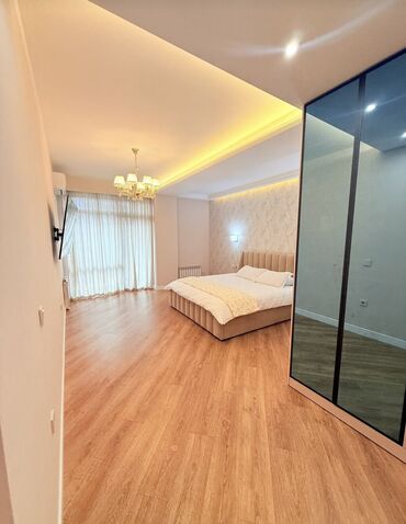 Долгосрочная аренда квартир: 3 комнаты, Риэлтор, Без подселения, С мебелью полностью — 14