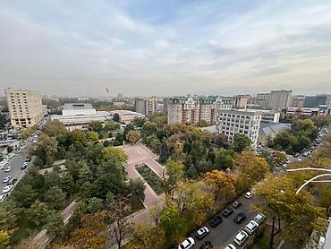 сдаю кв в достуке: For rent 1 bedroom apartment in the city center. 102 Isanova — 5
