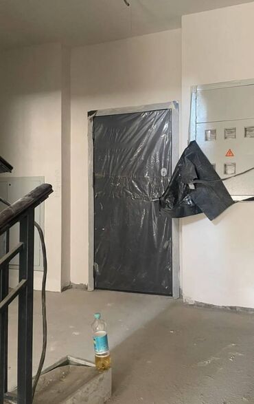 срочно продаётся 1 комнатная квартира в районе парк фучика: 1 комната, 46 м², Индивидуалка, 6 этаж, ПСО (под самоотделку)