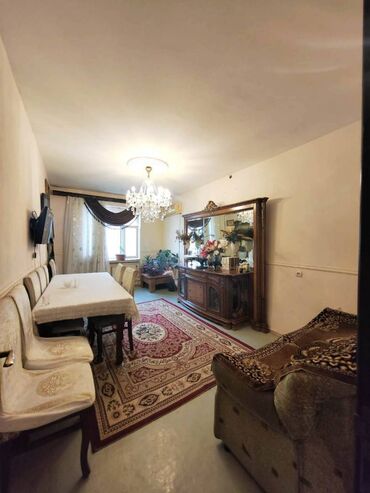 Köhnə tikili: Bakı, Həzi Aslanov qəs., 5 otaqlı, Köhnə tikili, m. Həzi Aslanov, 110 kv. m -da lalafo.az — 2 Köhnə tikili: Bakı, Həzi Aslanov qəs., 5 otaqlı, Köhnə tikili, m. Həzi Aslanov, 110 kv. m — 2