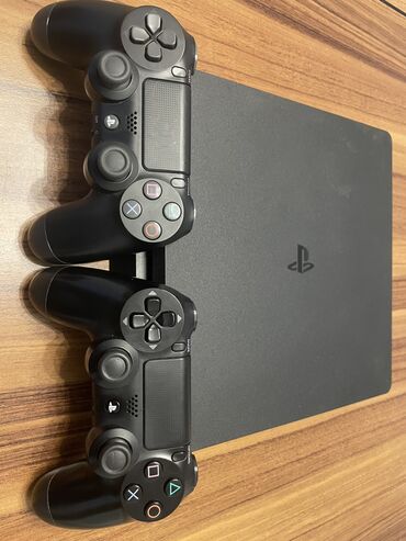 ps4 oyunları azerbaycan: Ps4 slim 6.72 3 tb yaddash ✅pss4 slim 6.72 ✅2 pult ✅usb,pitaniye,hdmi