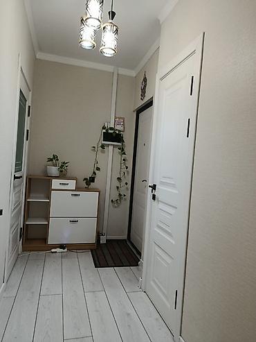 Кухонные столы: 📢 Продаётся уютная 2-комнатная квартира в ЖК «Аалам Сити»! 🏡 Площадь — 7