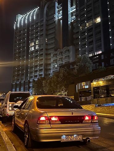 Nissan: Nissan Maxima: 3 l | 1999 il Sedan — 6