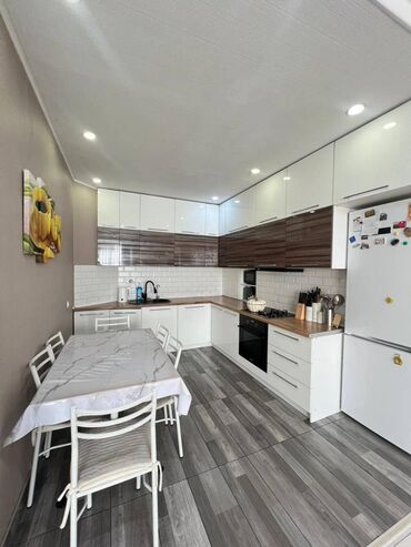 сдаю дом в бишкеке: 4 комнаты, 123 м², Элитка, 6 этаж, Дизайнерский ремонт