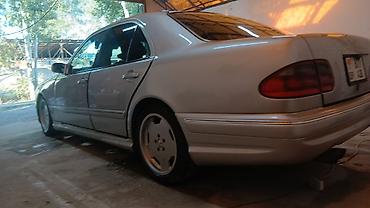 Mercedes-Benz: Mercedes-Benz E-Class: 2000 г., 4.3 л, Автомат, Бензин, Седан — 2