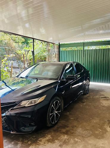 тент крыша: Toyota Camry: 2018 г., Седан — 1
