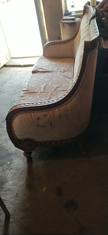 taxta apşifka: Divan, Açılmayan