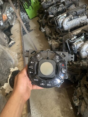 Digər avtomobil ehtiyat hissələri: Nissan üçün salon detalları