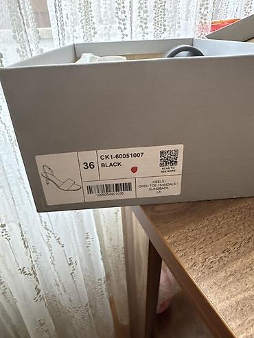 Basanoşka və səndəllər: Charles & Keith qadın sandaleti 36 razmer 1 dəfə geyinilib yeni — 3