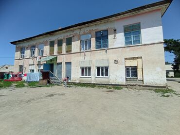 дешевые квартиры в оше: 1 бөлмө, Менчик ээси, Чогуу жашоосу жок, Жарым -жартылай эмереги бар