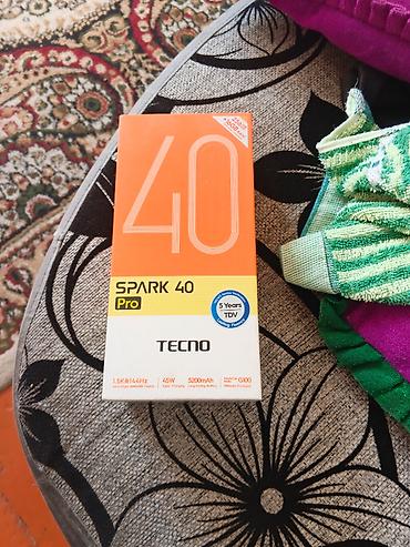 mate 30: Tecno Spark, Б/у, цвет - Серебристый, 2 SIM, eSIM — 1
