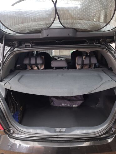 Nissan: Nissan Almera: 2004 г., 1.5 л, Механика, Бензин, Хэтчбэк — 4