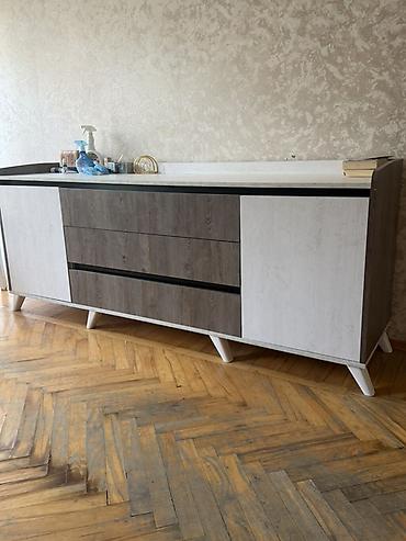 Ev üçün mebel: Mebel: Geniş komod / bufet - Dizayn: İki rəngli modern üslub – tünd — 2