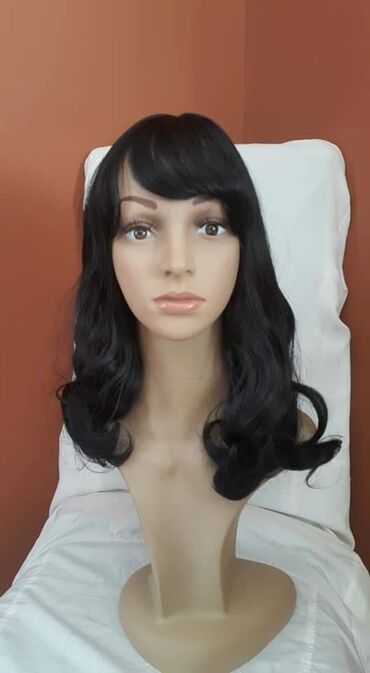 Perike i klipse: Poluprirodne perike
Cena 3200din na lalafo.rs — 22 Perike i klipse: Poluprirodne perike
Cena 3200din — 22