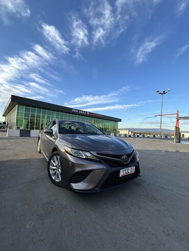 ланкрузер тойота: Toyota Camry: 2019 г., 2.5 л, Автомат, Бензин, Седан