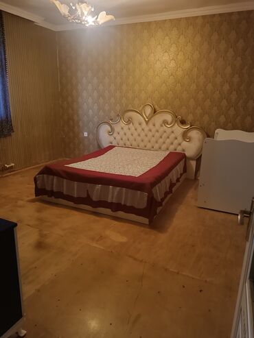 Qonaq otağı dəstləri: Masa və oturacaqlar — 12