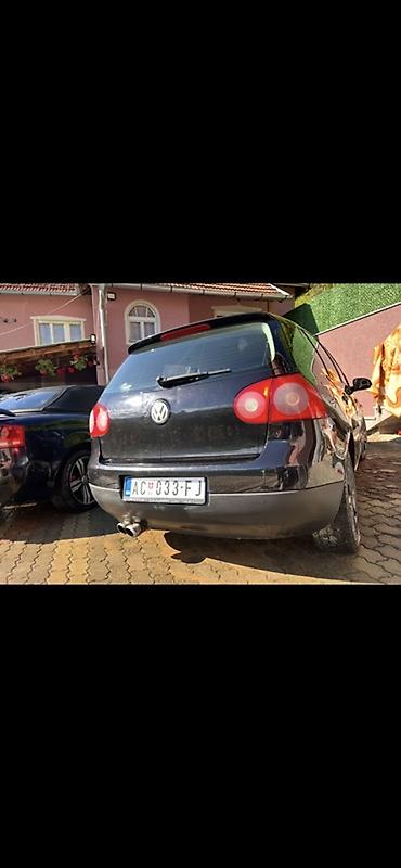 Volkswagen: Volkswagen Golf V – hečbek, crna boja, 5 vrata. Glavne — 12