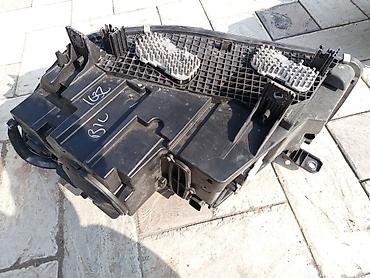 Передние фары: Передняя левая фара BMW Оригинал — 3