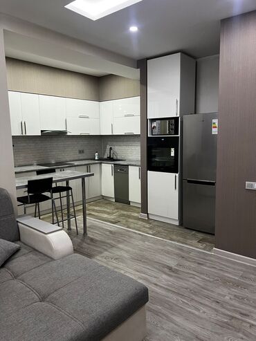 частный дом на длительный срок: 3 бөлмө, Кыймылсыз мүлк агенттиги, Чогуу жашоосу жок, Толугу менен эмереги бар