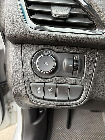 шевралеь: Chevrolet Spark: 2016 г., 1 л, Вариатор, Бензин, Хэтчбэк — 6